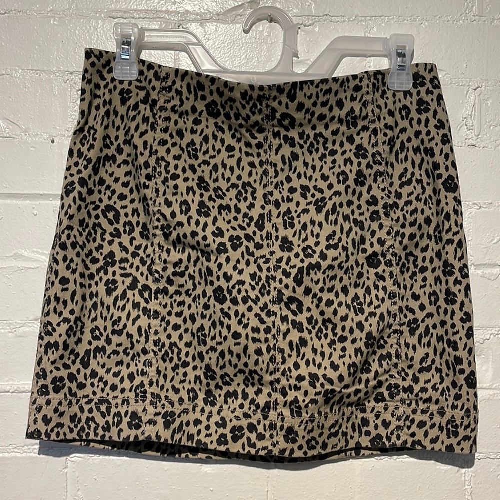 Leopard skirt